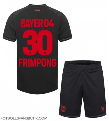 Bayer Leverkusen Jeremie Frimpong #30 Replika Hemmatröja Barn 2023-24 Kortärmad (+ Korta byxor)